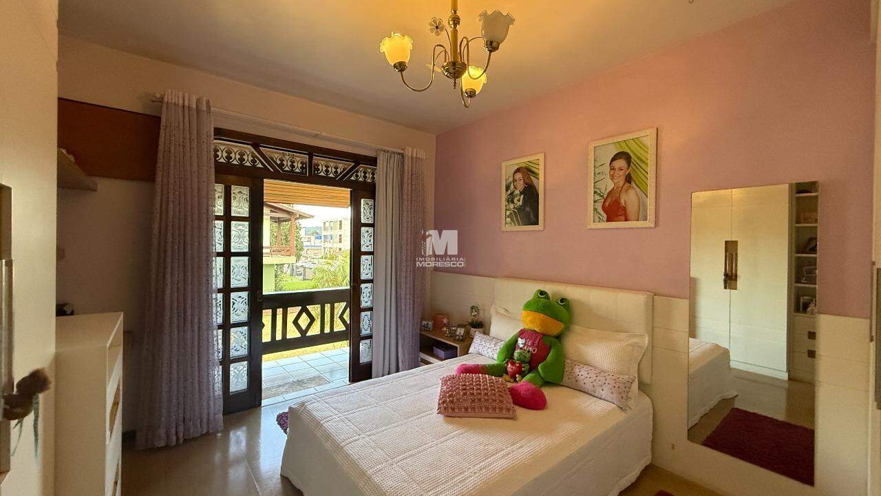 Casa à venda no bairro Jardim Maluche: 