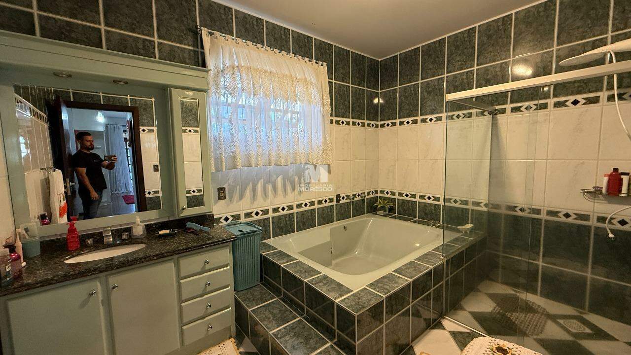 Casa à venda no bairro Jardim Maluche: 