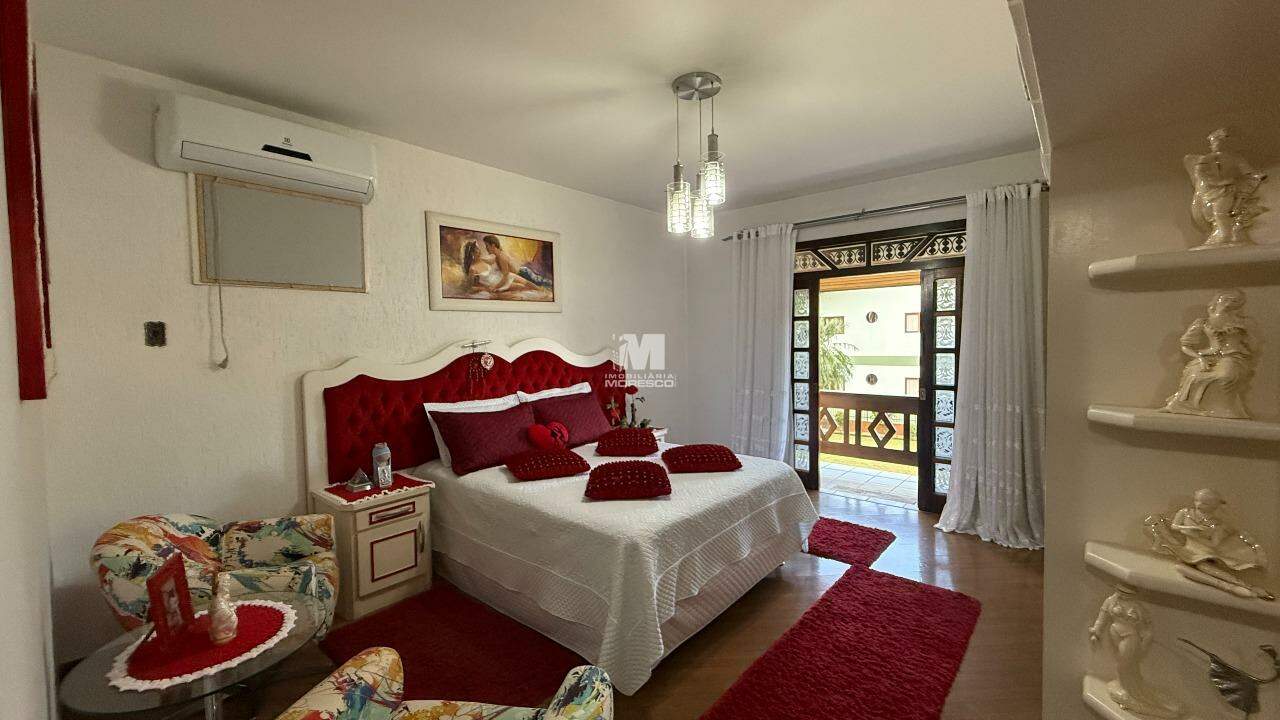 Casa à venda no bairro Jardim Maluche: 