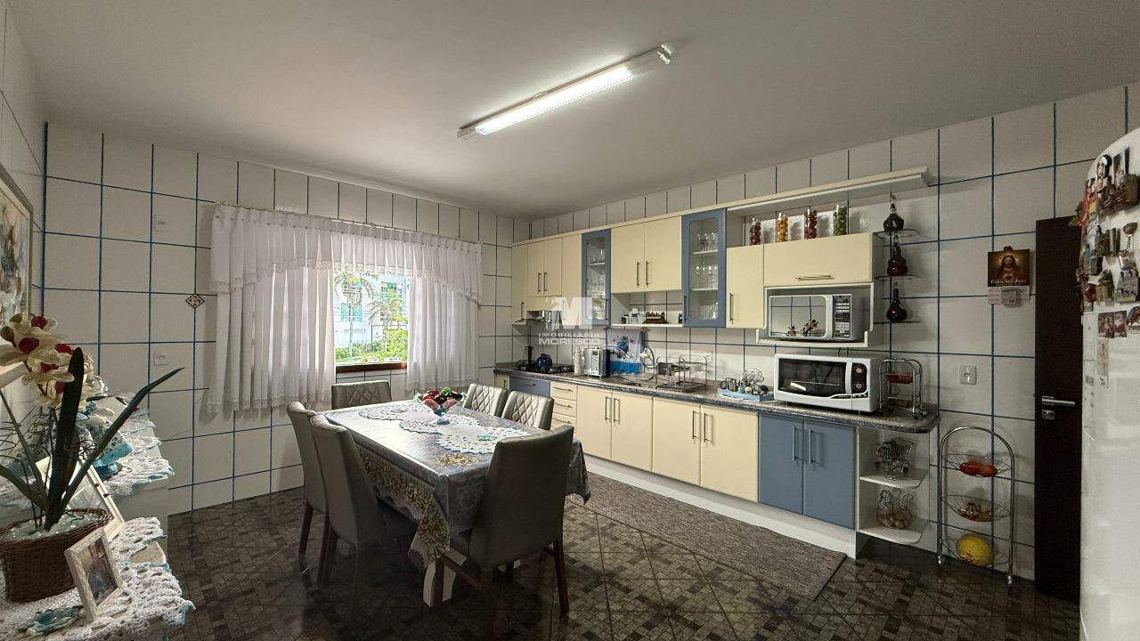 Casa à venda no bairro Jardim Maluche: 