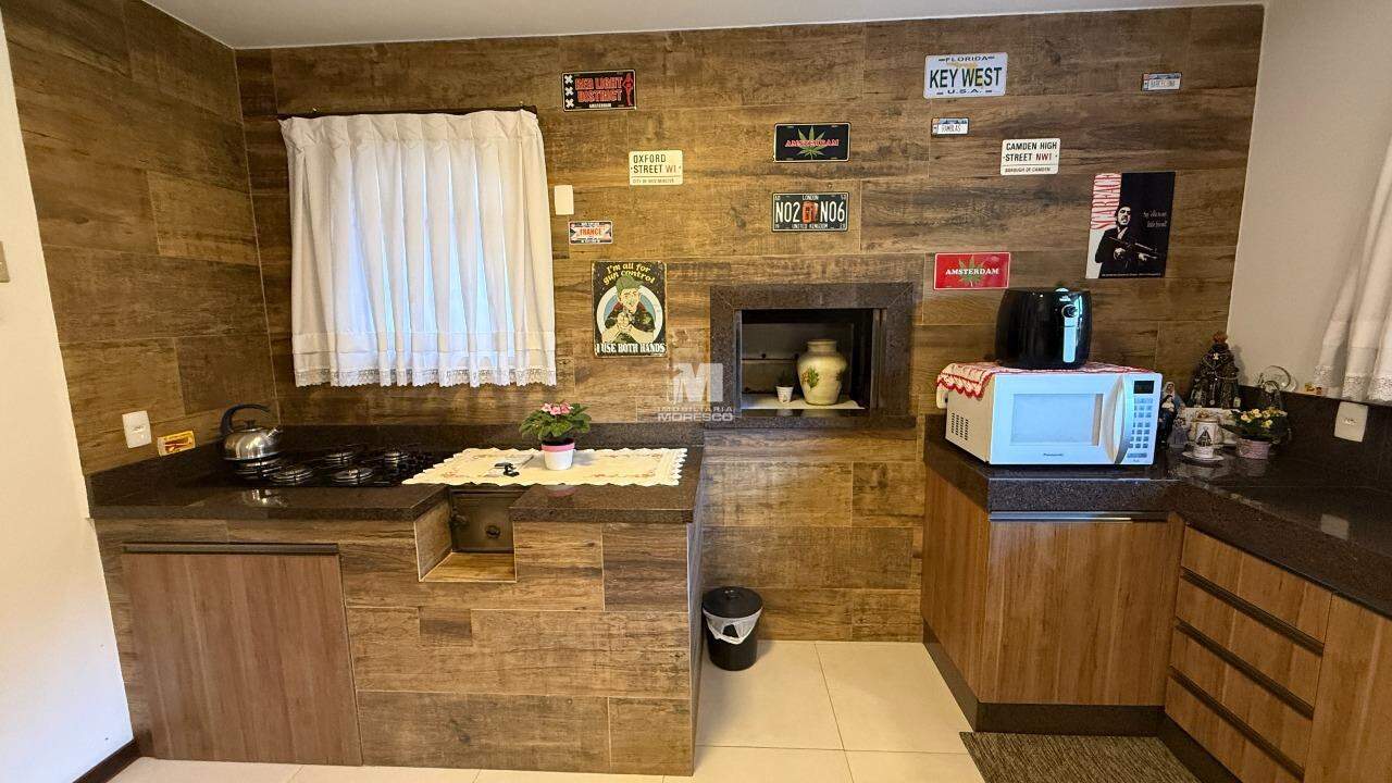 Casa à venda no bairro Jardim Maluche: 