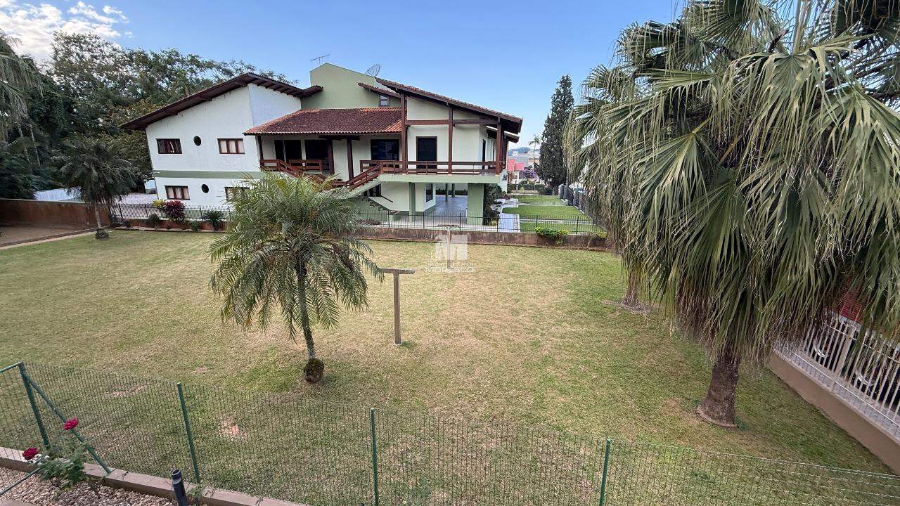 Casa à venda no bairro Jardim Maluche: 