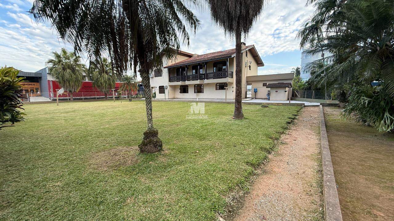 Casa à venda no bairro Jardim Maluche: 