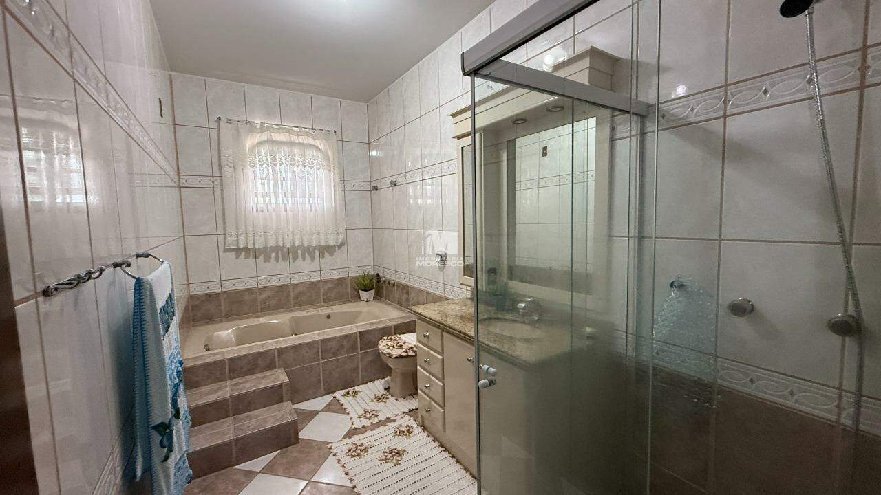 Casa à venda no bairro Jardim Maluche: 