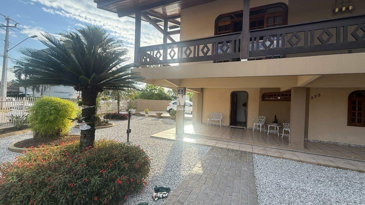 Casa à venda no bairro Jardim Maluche: 