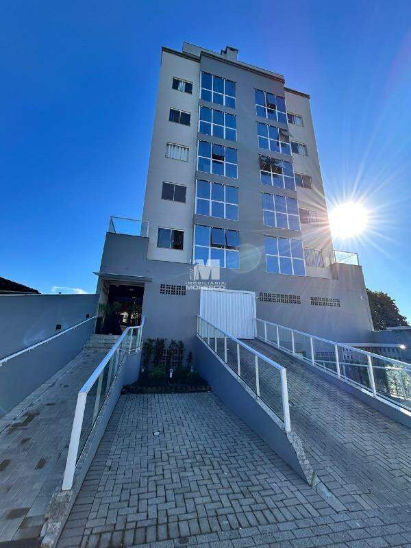 Apartamento para aluguel no bairro Santa Terezinha: 