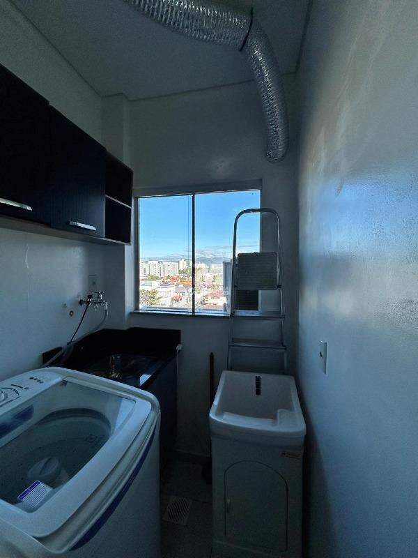 Apartamento para aluguel no bairro Santa Terezinha:
