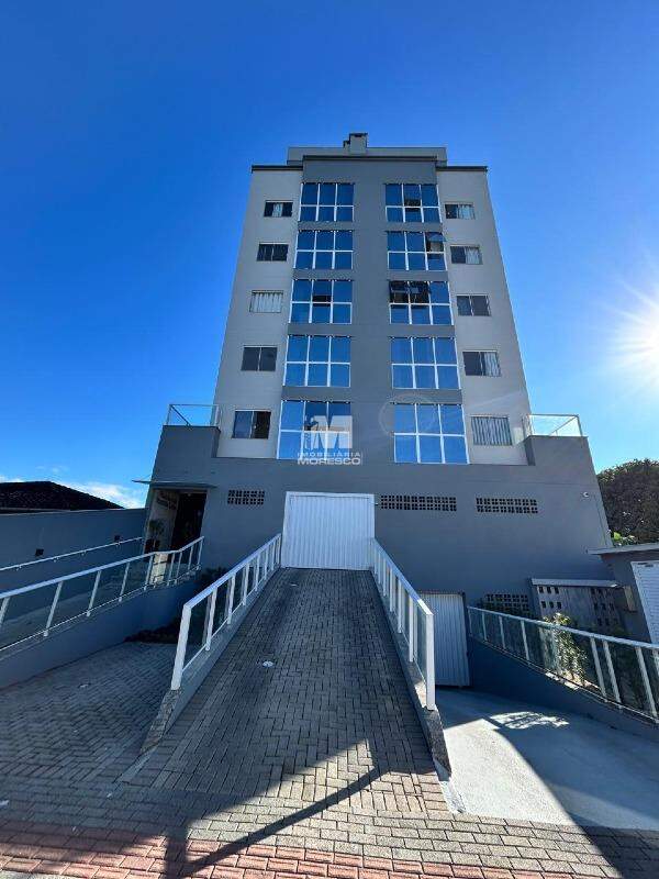 Apartamento para aluguel no bairro Santa Terezinha: 