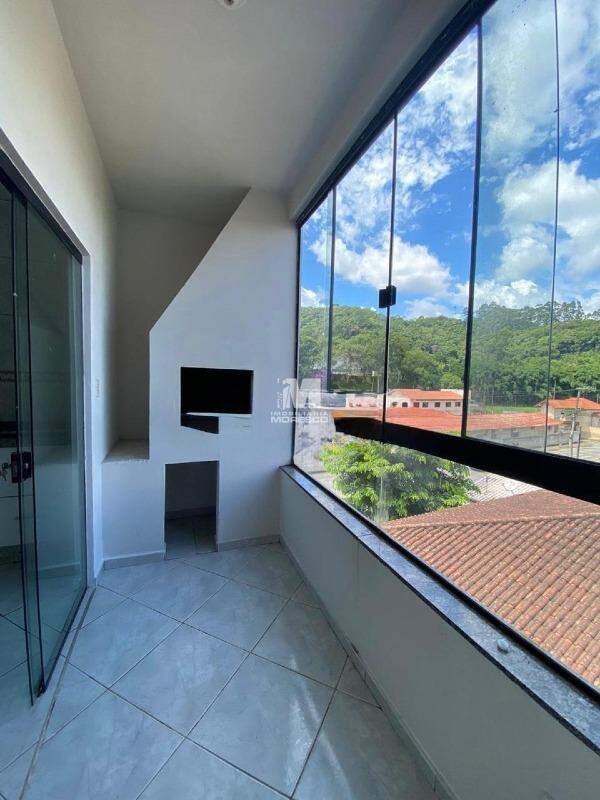 Apartamento à venda no bairro Santa Terezinha: 