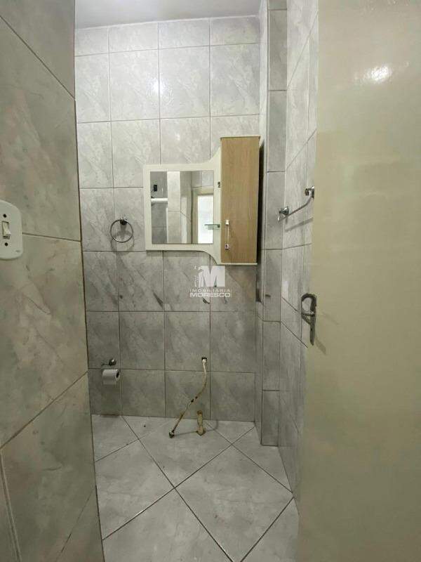 Apartamento à venda no bairro Santa Terezinha: 