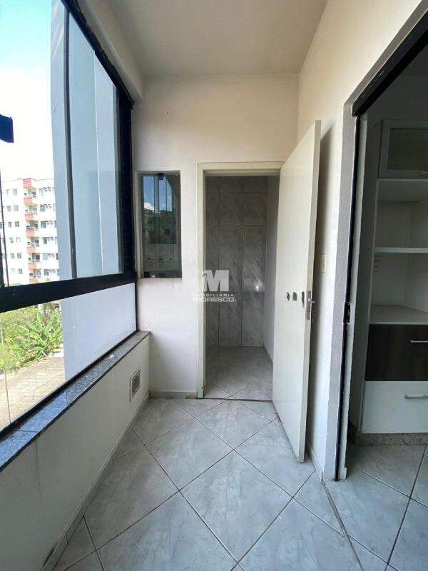 Apartamento à venda no bairro Santa Terezinha: 