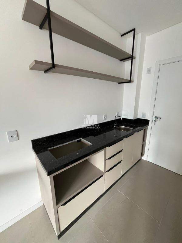 Flat para aluguel no bairro Santa Terezinha: