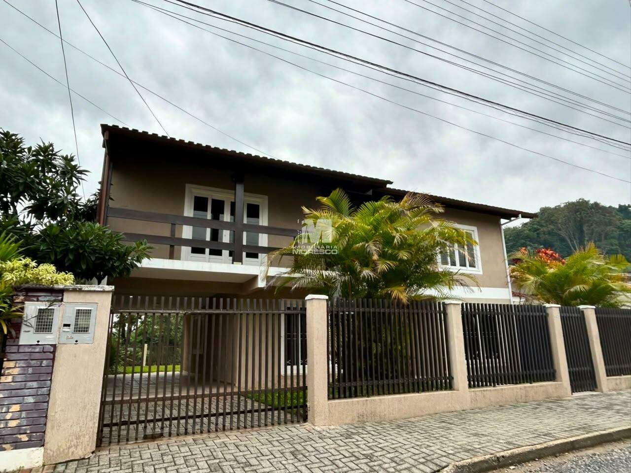 Casa para aluguel no bairro Centro I: 
