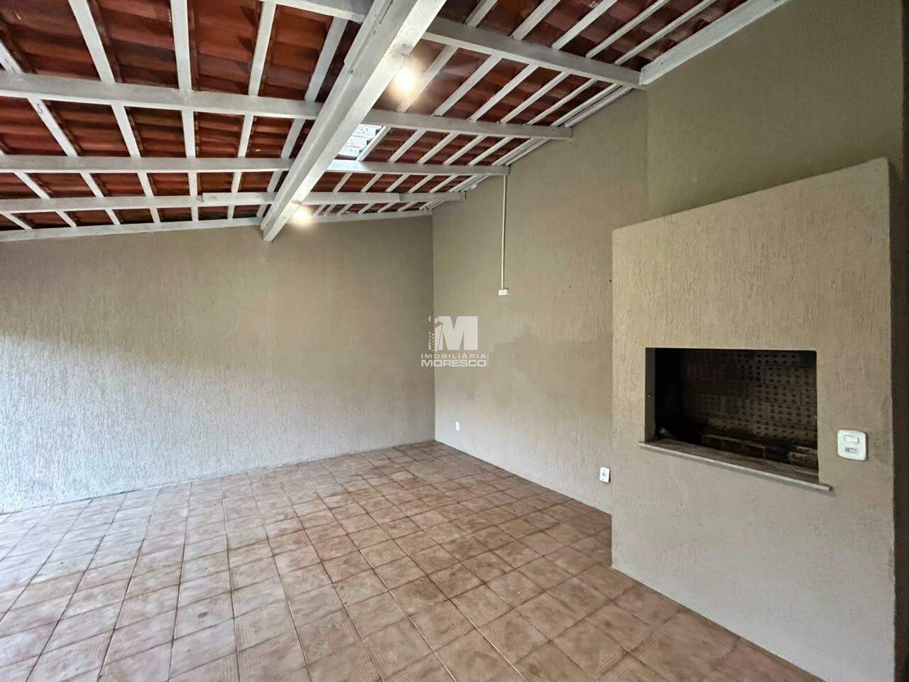 Casa para aluguel no bairro Centro I: 