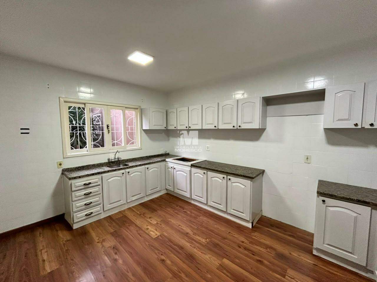 Casa para aluguel no bairro Centro I: 