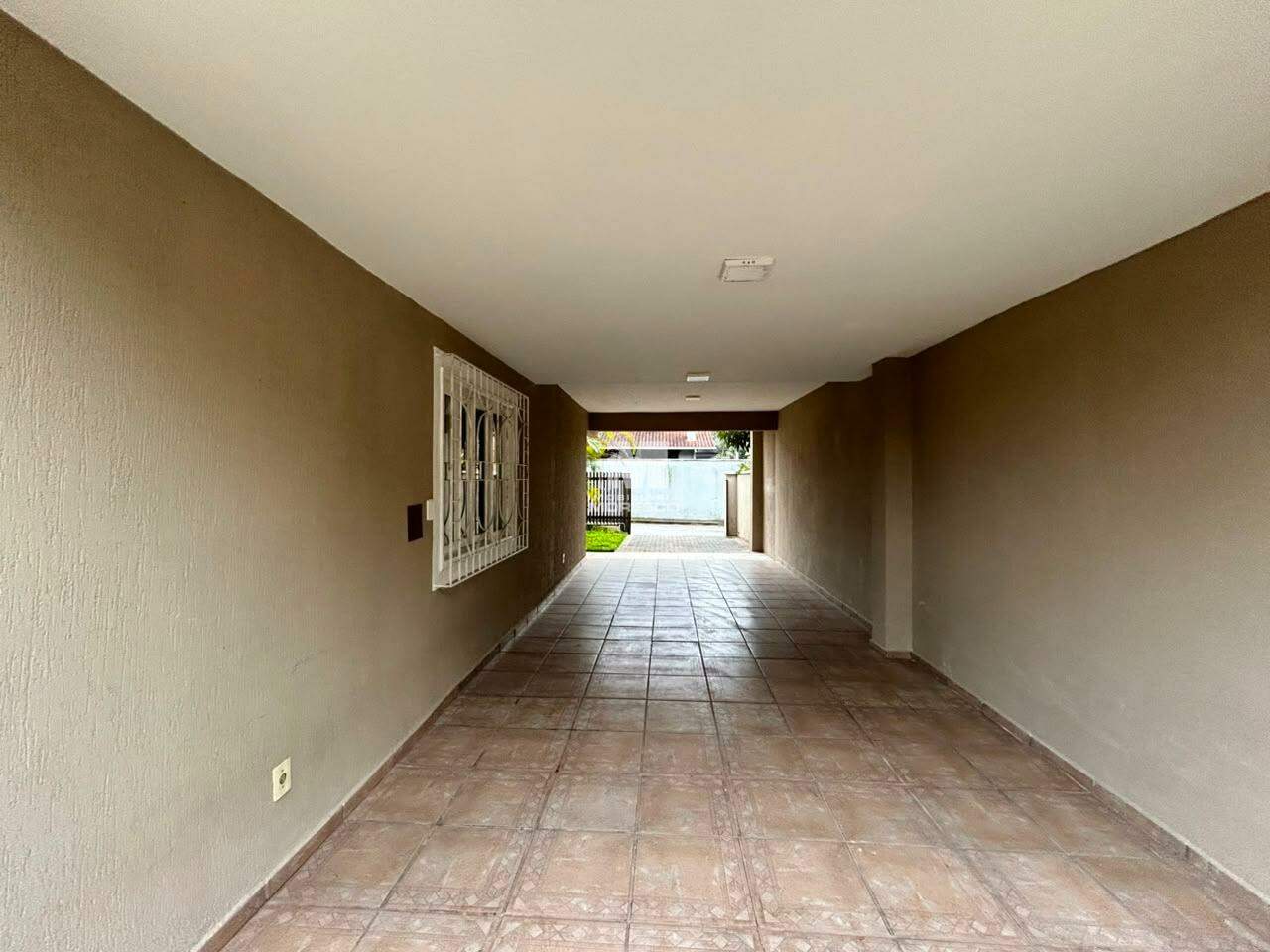 Casa para aluguel no bairro Centro I: 