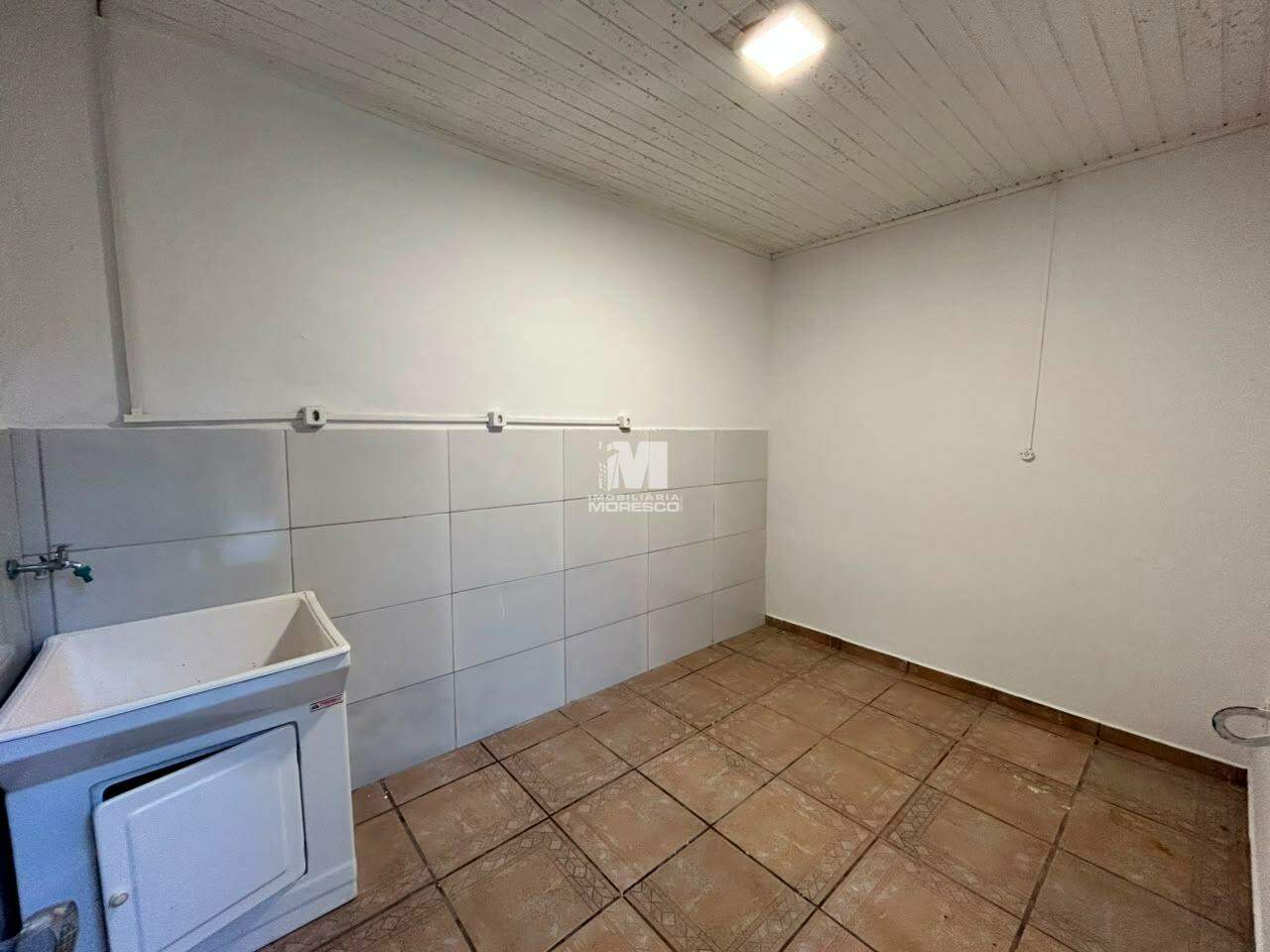 Casa para aluguel no bairro Centro I: 