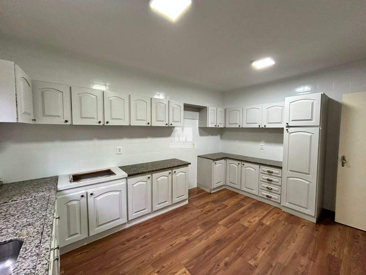 Casa para aluguel no bairro Centro I: 
