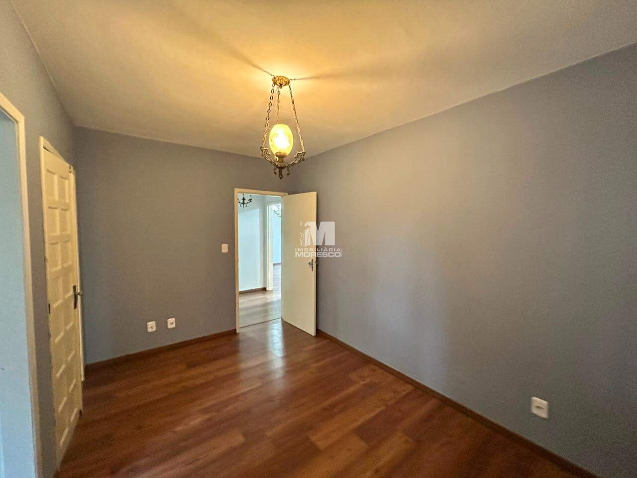 Casa para aluguel no bairro Centro I: 