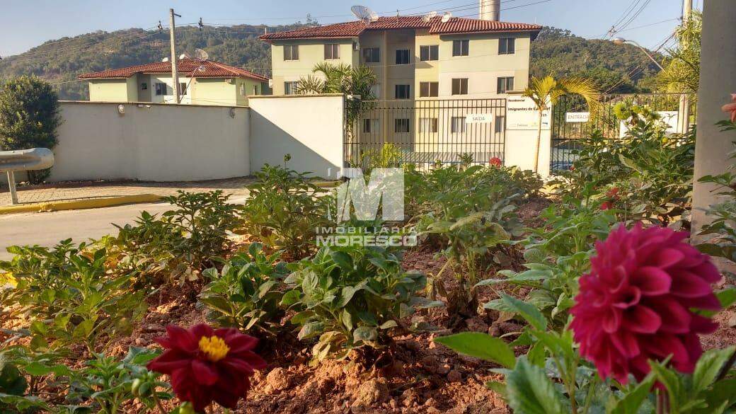Apartamento à venda no bairro Cedrinho: 