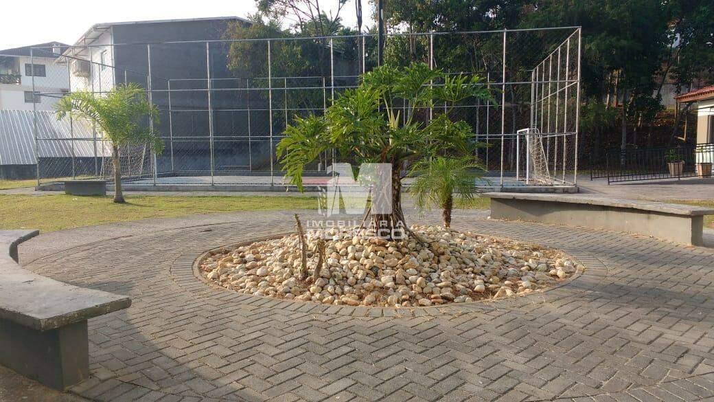 Apartamento à venda no bairro Cedrinho: 