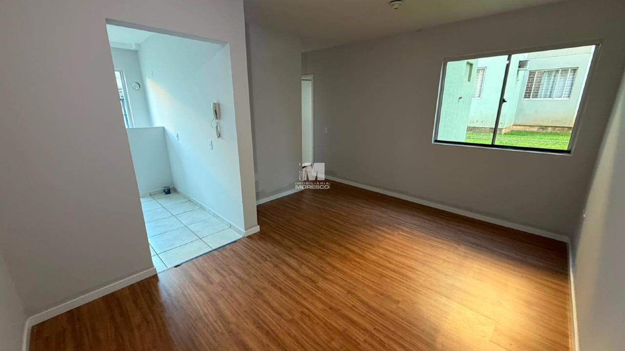 Apartamento à venda no bairro Cedrinho: 