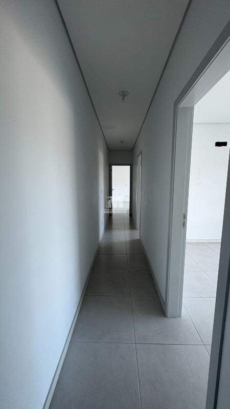 Apartamento à venda no bairro Santa Terezinha: