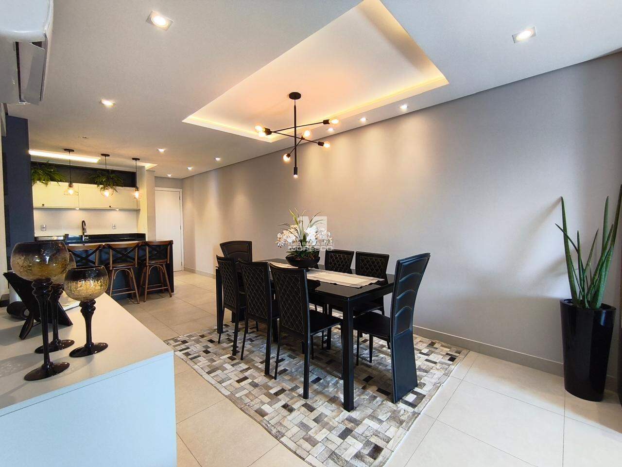 Apartamento à venda no bairro Centro I: 