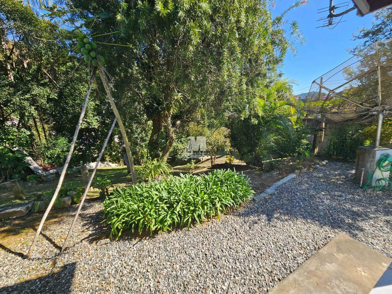 Casa à venda no bairro Santa Luzia: 