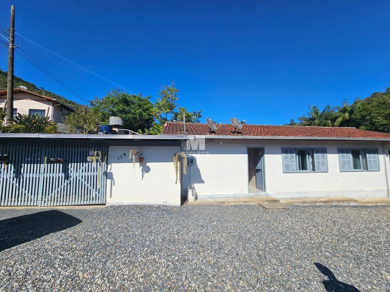 Casa à venda no bairro Santa Luzia: 