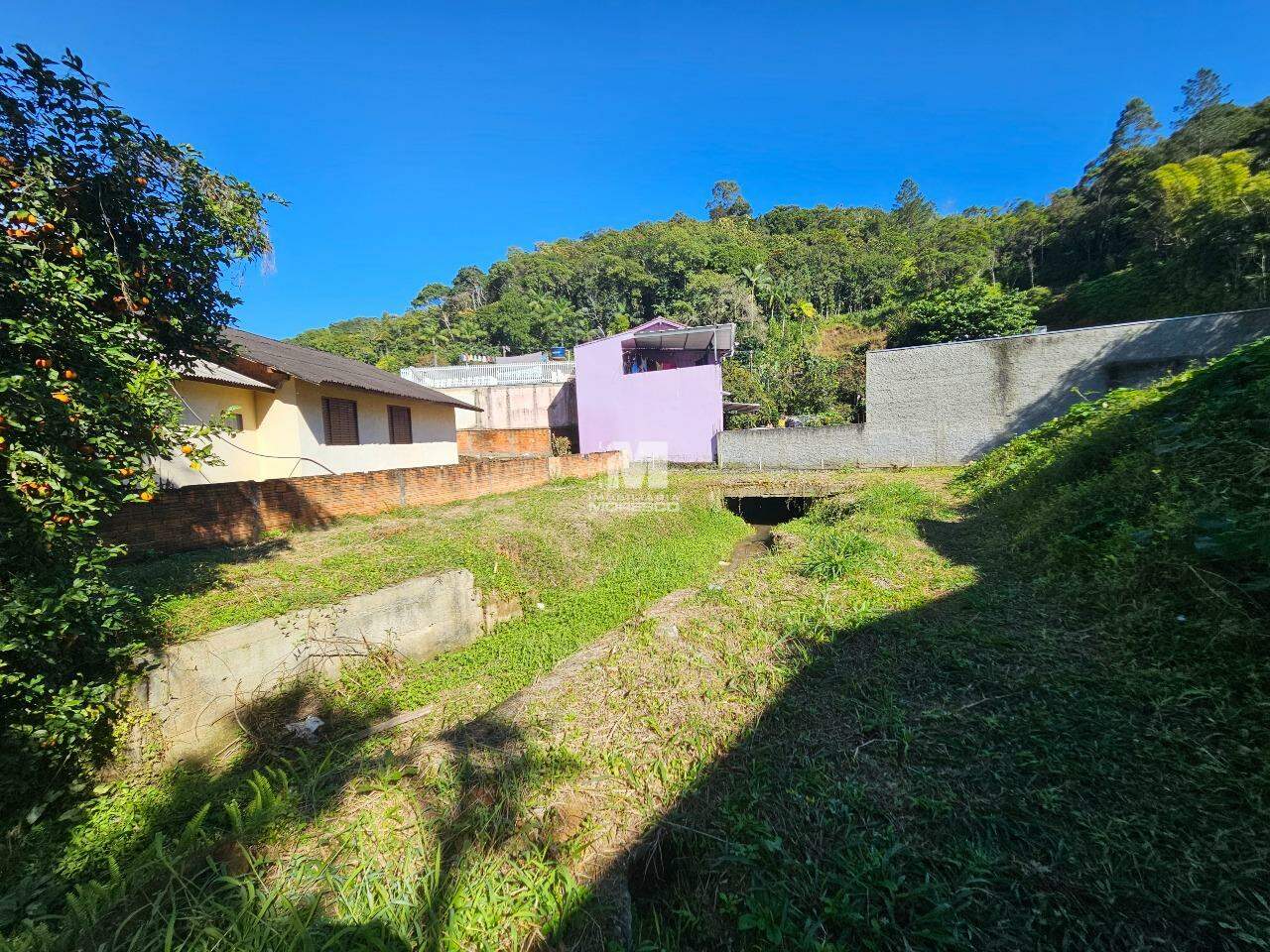 Casa à venda no bairro Santa Luzia: 