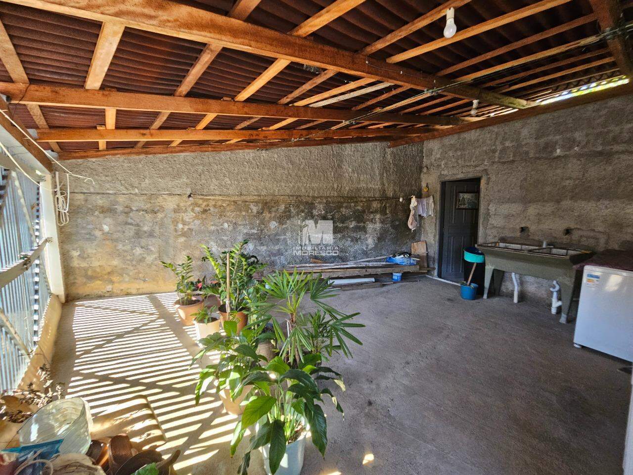 Casa à venda no bairro Santa Luzia: 