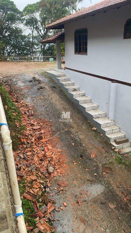Casa à venda no bairro Steffen: 