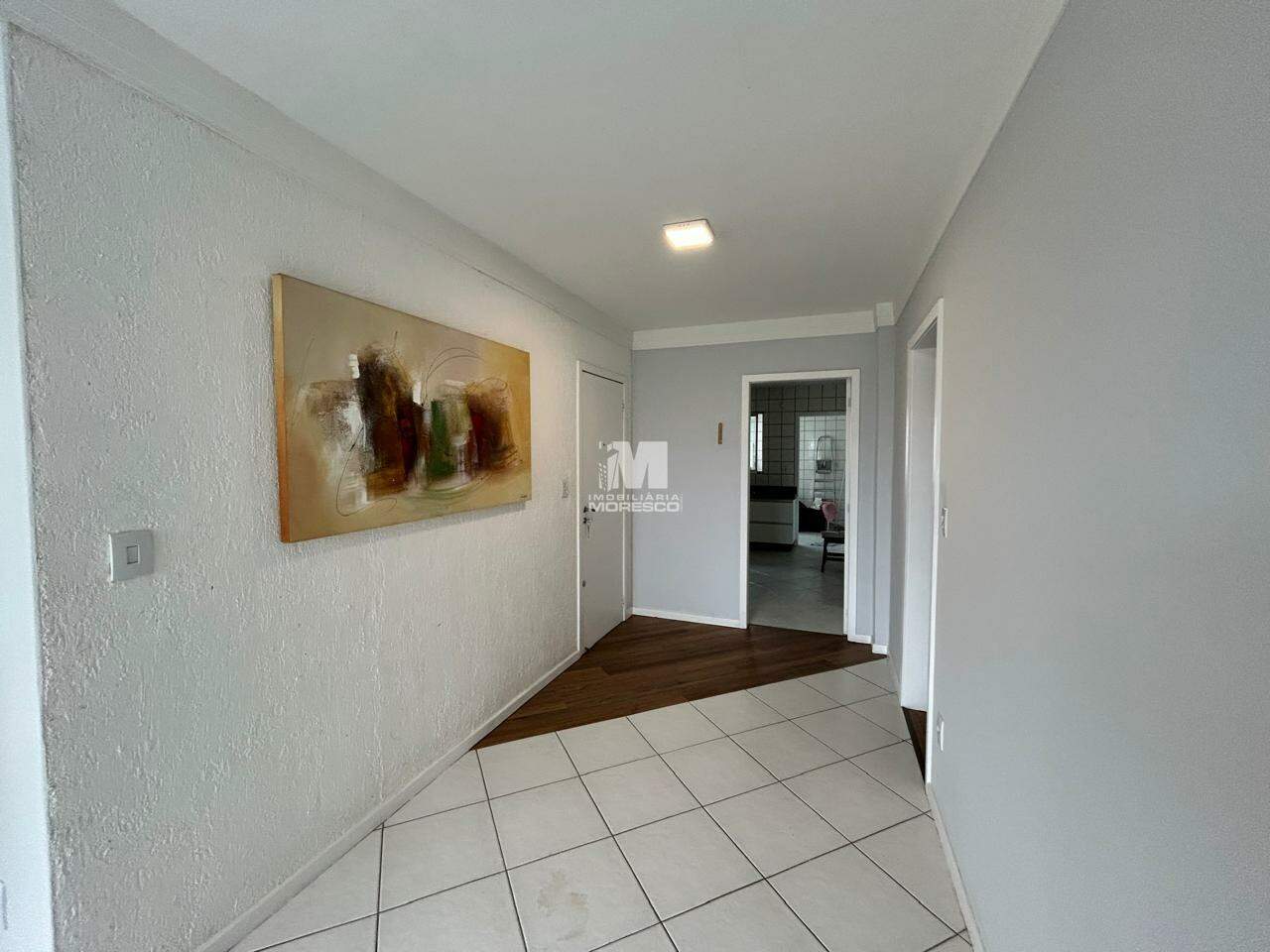 Apartamento para aluguel no bairro Centro: 