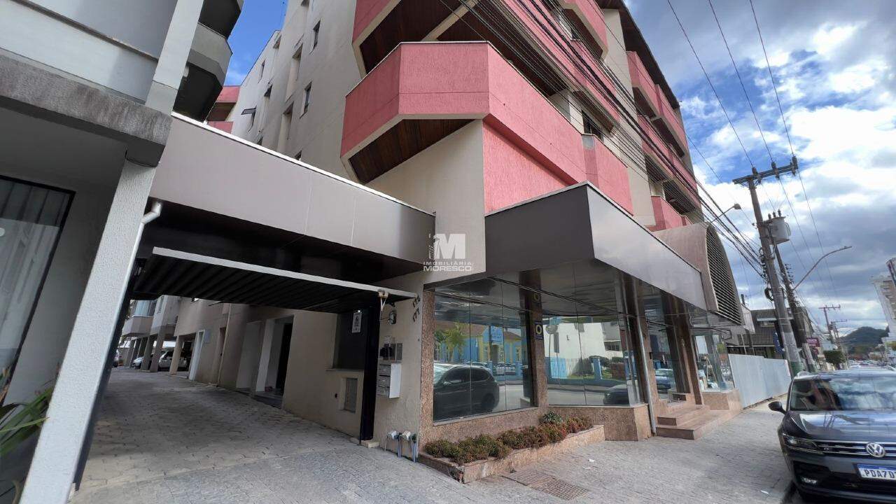 Apartamento para aluguel no bairro Centro: 