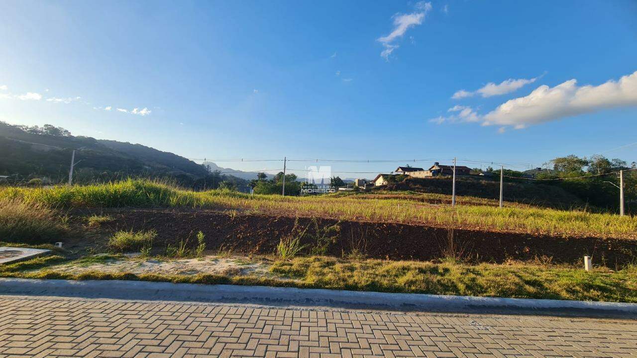 Terreno à venda no bairro Dom Joaquim: 