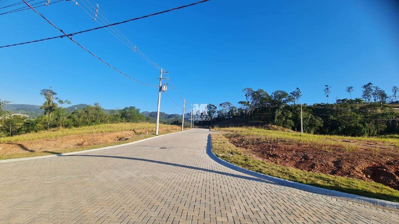 Terreno à venda no bairro Dom Joaquim: 