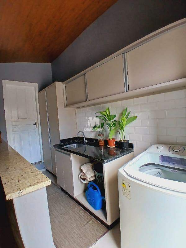 Casa à venda no bairro Paquetá: