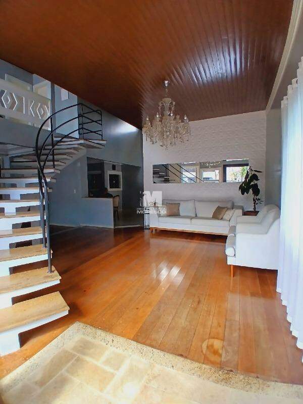 Casa à venda no bairro Paquetá: