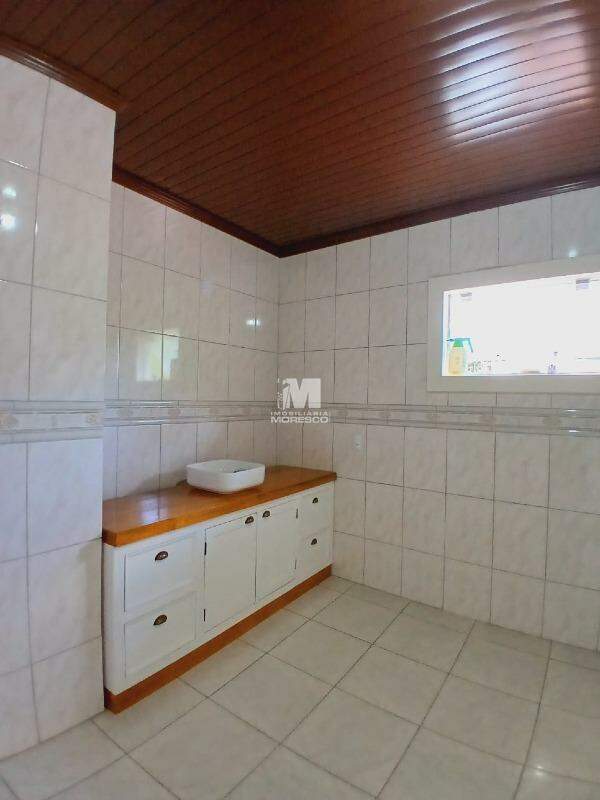 Casa à venda no bairro Paquetá: