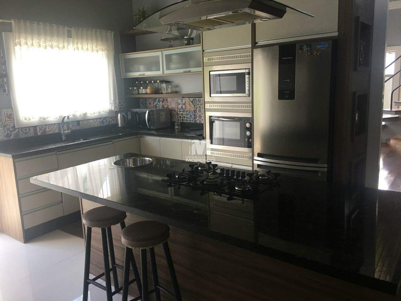 Casa à venda no bairro Paquetá: