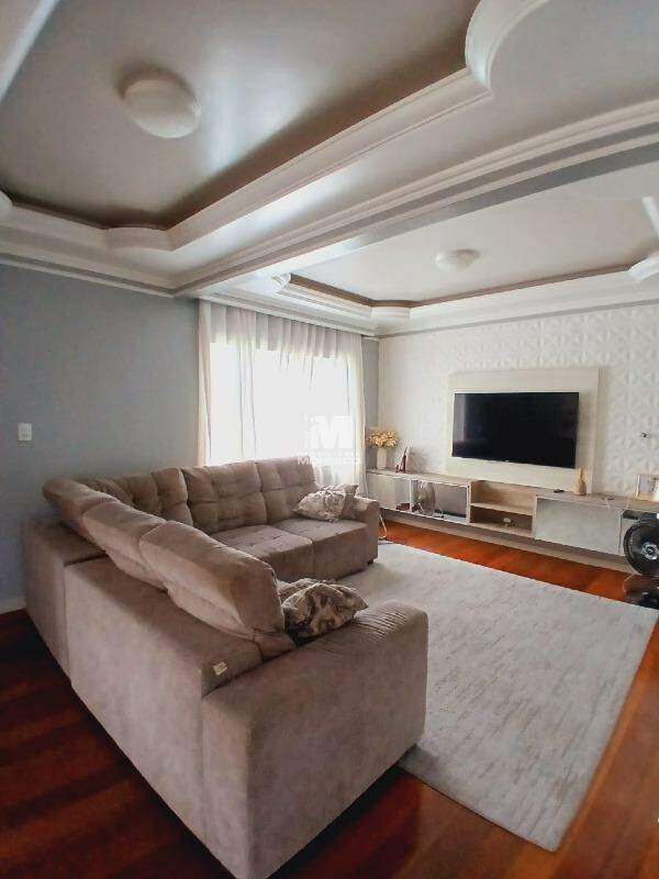 Casa à venda no bairro Paquetá: