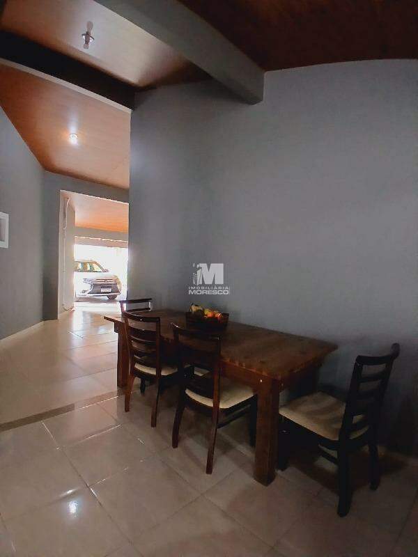 Casa à venda no bairro Paquetá: