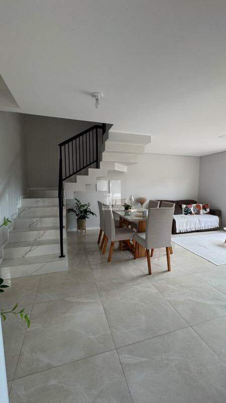 Casa à venda no bairro Aymoré: