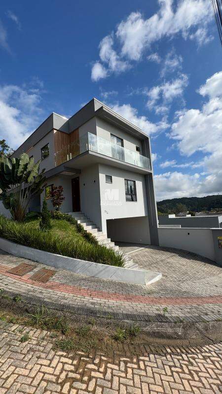Casa à venda no bairro Aymoré: 