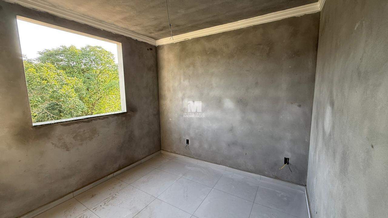 Casa à venda no bairro Dom Joaquim: