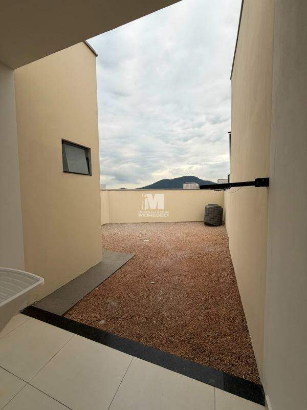 Casa à venda no bairro Limeira Baixa: