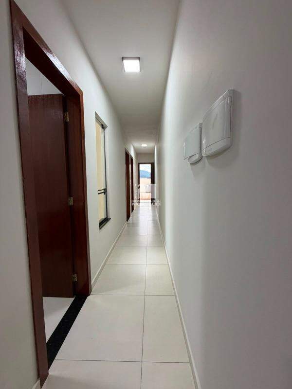 Casa à venda no bairro Limeira Baixa: