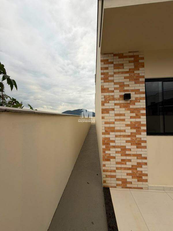 Casa à venda no bairro Limeira Baixa: