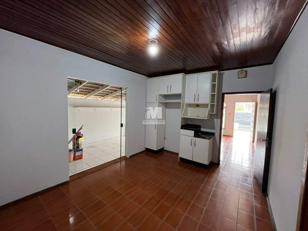 Casa para aluguel no bairro Santa Terezinha: 